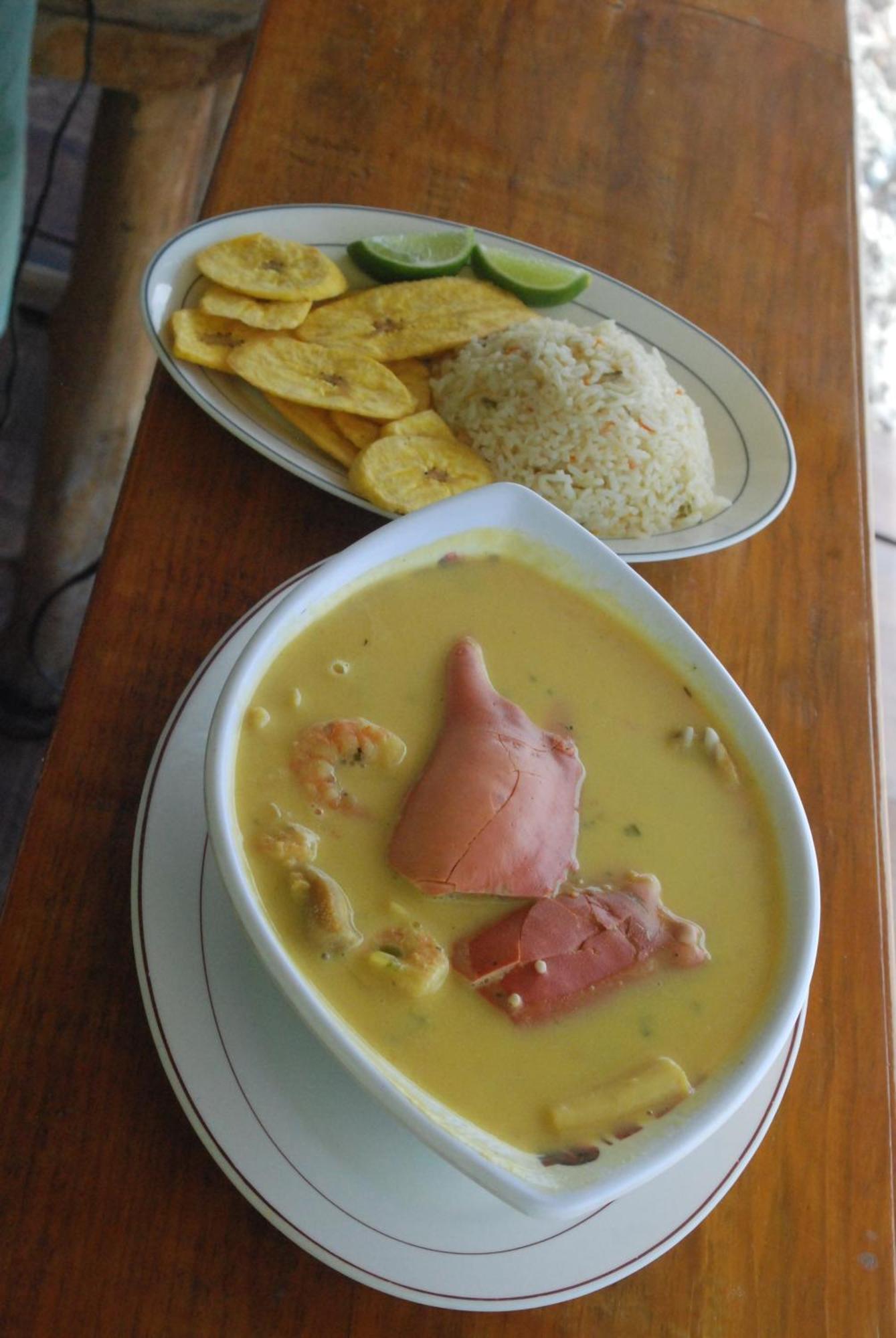 La Delphina Bed&Breakfast Bar&Grill La Ceiba Exterior foto