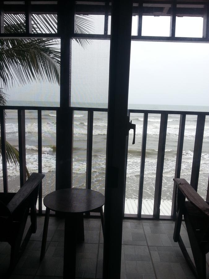 La Delphina Bed&Breakfast Bar&Grill La Ceiba Exterior foto